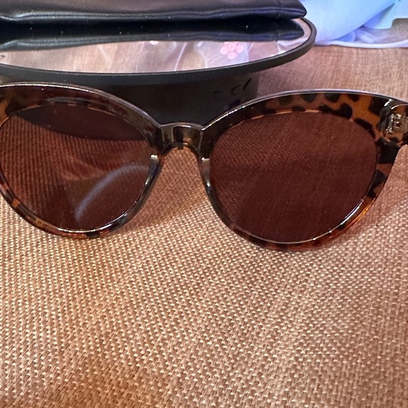 Saint Owen Curateur Sunglasses NWT and Pouch main image 8
